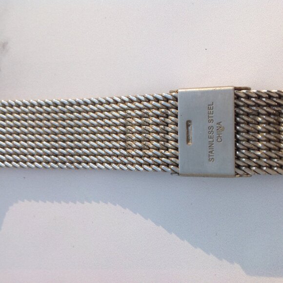 Hello Kitty Sanrio Wrist Watch Big Pink Bow Yellow Nose Silver Mesh Band - Picture 12 of 14